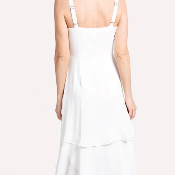 Beautiful white ruffle dress, new with tags - Picture 4 of 6